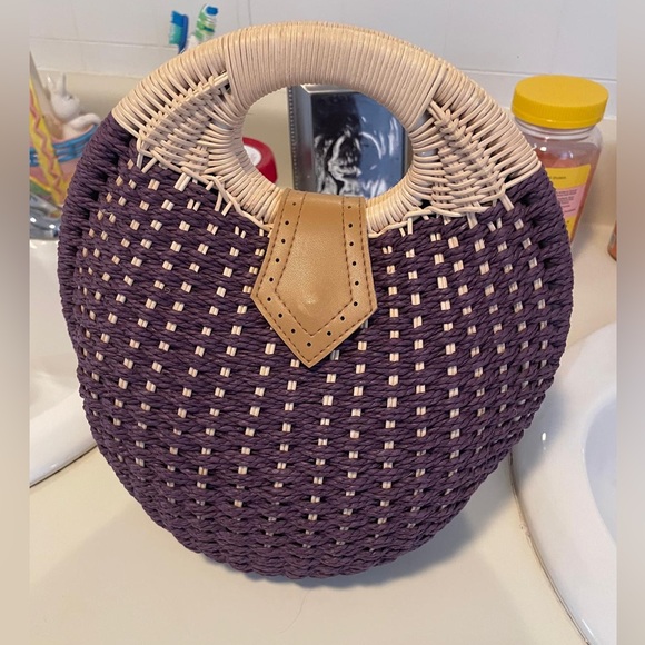 Elegant Purple and Cream Woven Tote - Picture 3 of 4